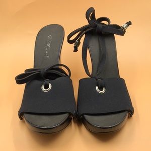 Lexees Snap Sandals w/ 2 additional Interchangeable Flexees